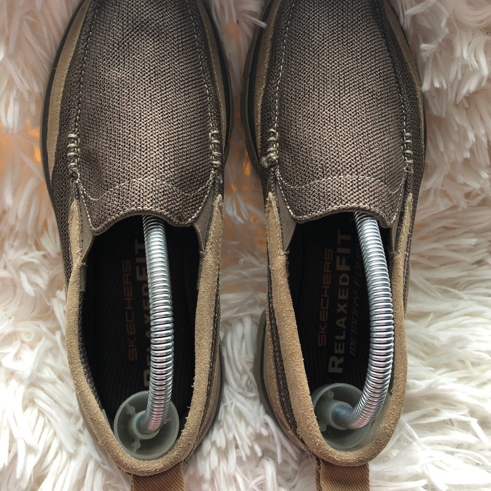 Skechers Relaxed Fit Mens Size 8.5 Brown Loafers Slip On Leather 64365 - Picture 5 of 7